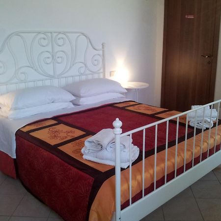 Bb Parco Del Mincio Bed & Breakfast Virgilio Ngoại thất bức ảnh